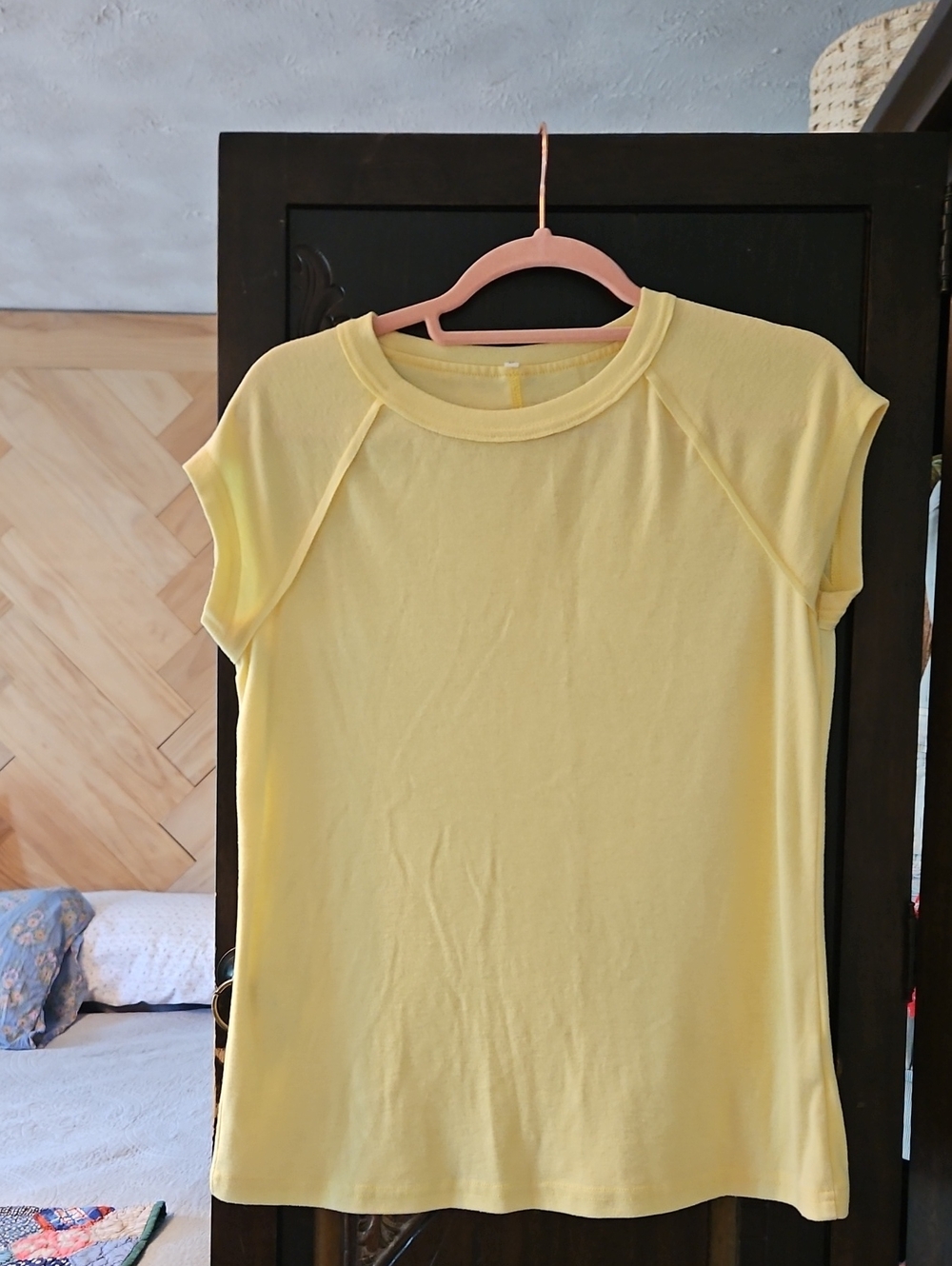 Source Unknown Short Sleeve Crewneck Top - Light Yellow
